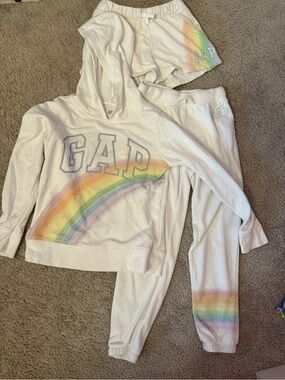GAP White Hoodie, Joggers & Shorts Set with Pastel Rainbow